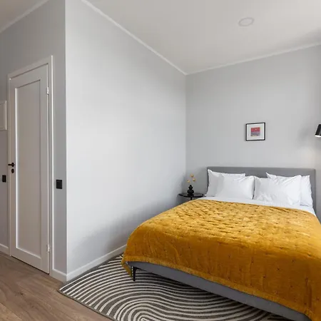 P6 Old Town Apartment